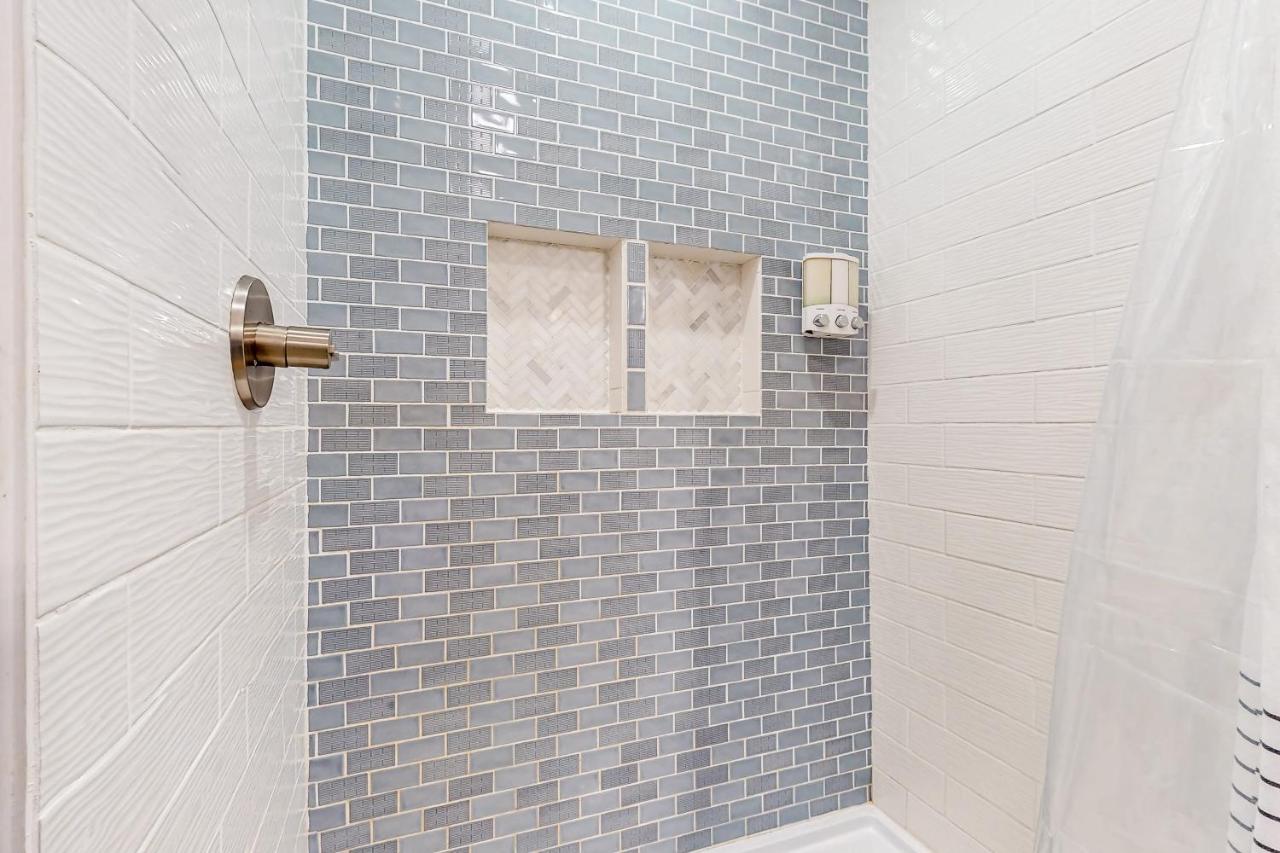 ホテル Coastal Haven - Unit C - Downstairs キルデビルヒルズ エクステリア 写真